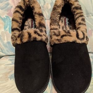 Skechers slippers